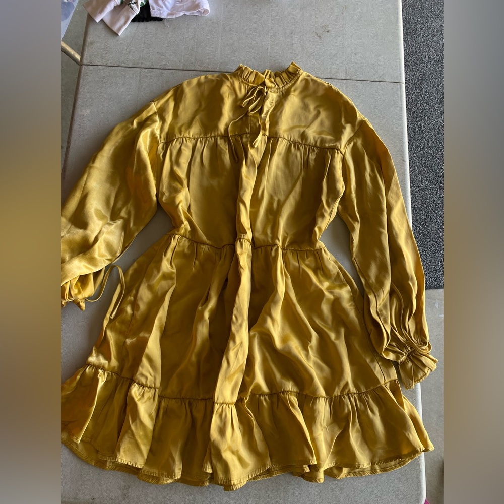 Yellow dress
